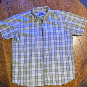Patagonia Botton Up Collar Shirt.
